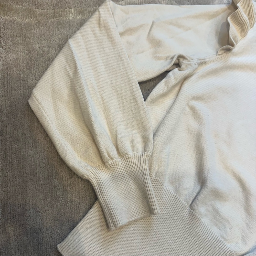 Who What Wear Beige Ruffle Sleeve Crew Neck Sweater - Picture 2 of 5